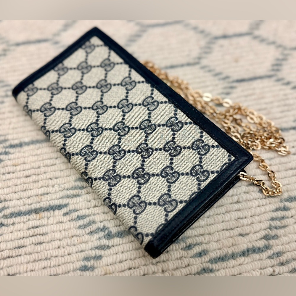 GUCCI Vintage 80’s Rare Navy GG Supreme Monogram Canvas Clutch W/ Crossbody - Picture 7 of 16